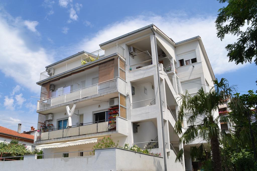Apartment Antonija With Seaview Rijeka Exterior foto